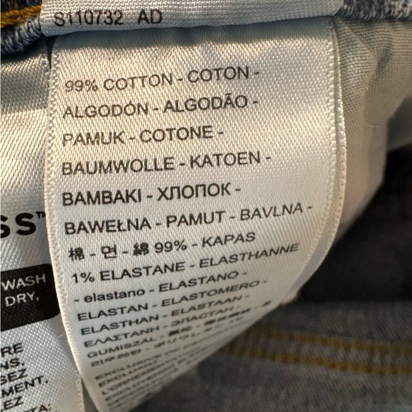 Levi's 70s High Rise Flare Jeans Size 32 - Picture 14 of 16